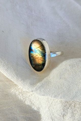 Argentium Silver Labradorite Ring with Bird Silhouette Size 9